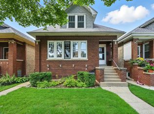 5932 N Talman Ave, Chicago, IL