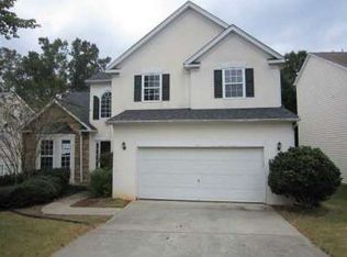 390 Lazy Willow Ln, Lawrenceville, GA 30044