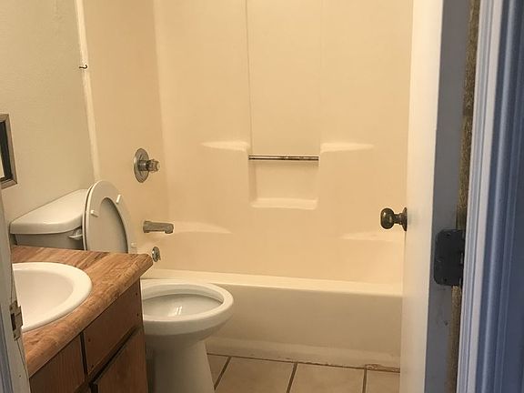 3rd image of 317 Richard Dr APT A