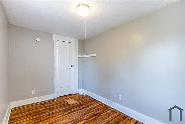 279 Adams St #C — Photo 8