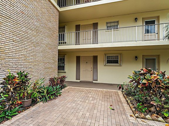 2nd image of 5570 Tamberlane Circle #131