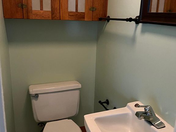 4th image of 852 Erford Rd #852