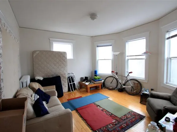 32 Chatham St #5, Cambridge, MA 02139