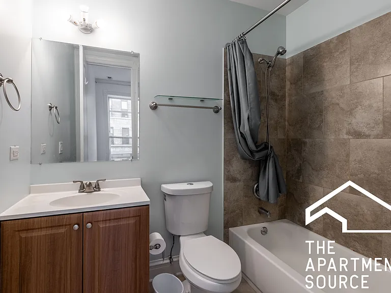 1659 S Throop St #2E — Photo 13