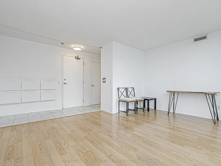 238 Doris Ave #2009 — Photo 8