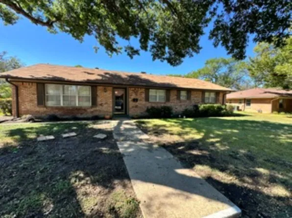 1101 Hillcrest St, Denton, TX 76201
