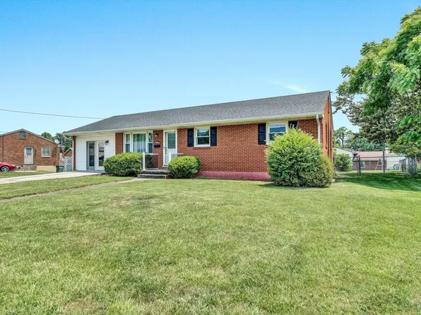 143 Heatherwood Ln, Salem, VA 24153