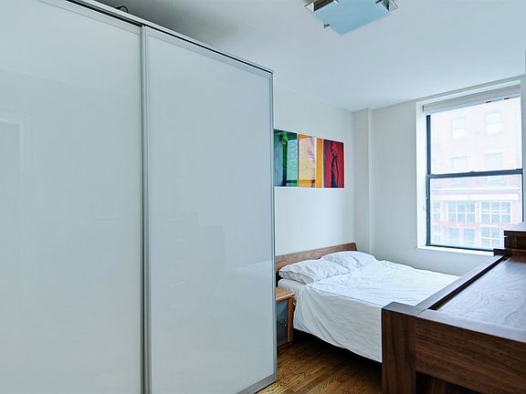 5th image of 355-361 Greenwich St #2B