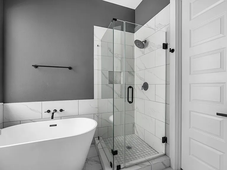 9004 Orange Spring Dr — Photo 18