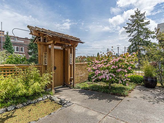 Lush landscaping/fruit trees