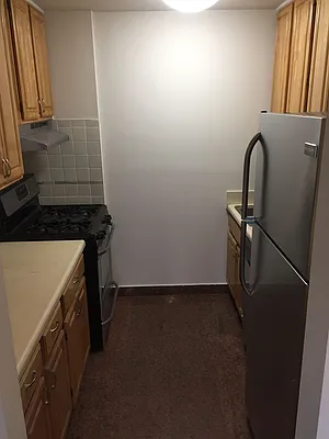 Rented by Metroline Realty | media 1