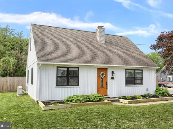 6107 Nassau Rd, Harrisburg, PA 17112