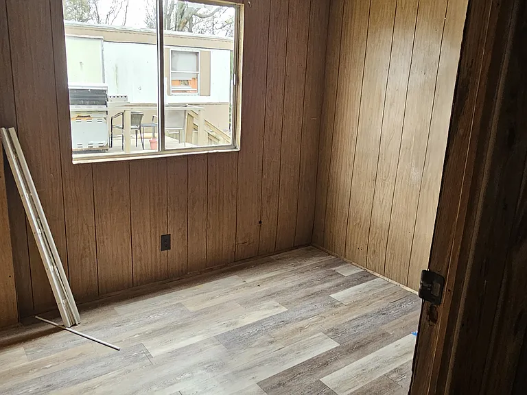 1599 Highway 71 N #19 — Photo 5