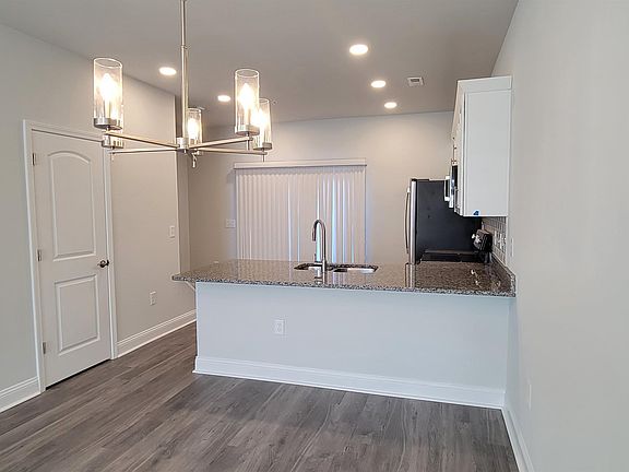 3rd image of 812 Moen Pl Unit C