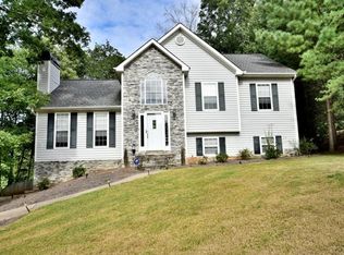 7410 Walnut Mill Lndg, Cumming, GA 30040