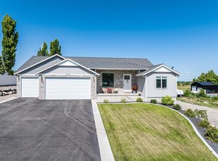 5089 Tree Valley Rd, Chubbuck, ID 83202