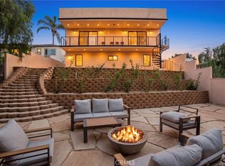 1102 W 6th St, San Pedro, CA 90731
