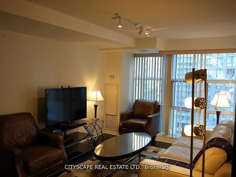 11 Saint Joseph St #1801 — Photo 4
