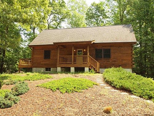 2nd image of 120 Pebble Dr