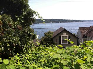 10620 Riviera Pl NE, Seattle, WA 98125