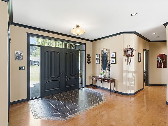 5th image of 2206 Burgess Ave