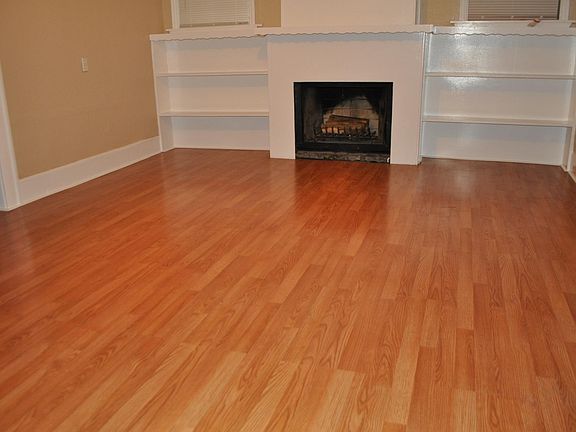 4th image of 317 Cynisca St