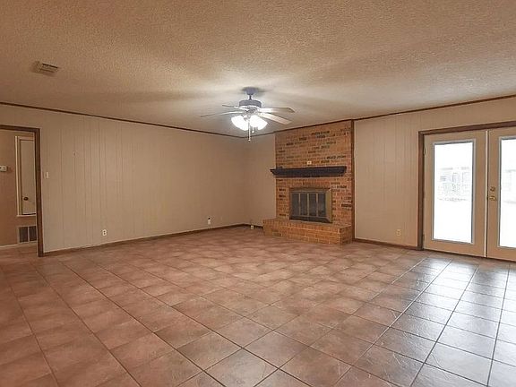5th image of 10697 Lakeshore Dr