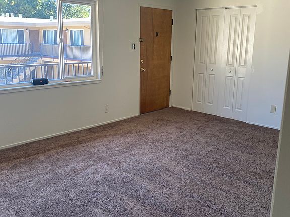 2nd image of 1415 El Camino Real #11