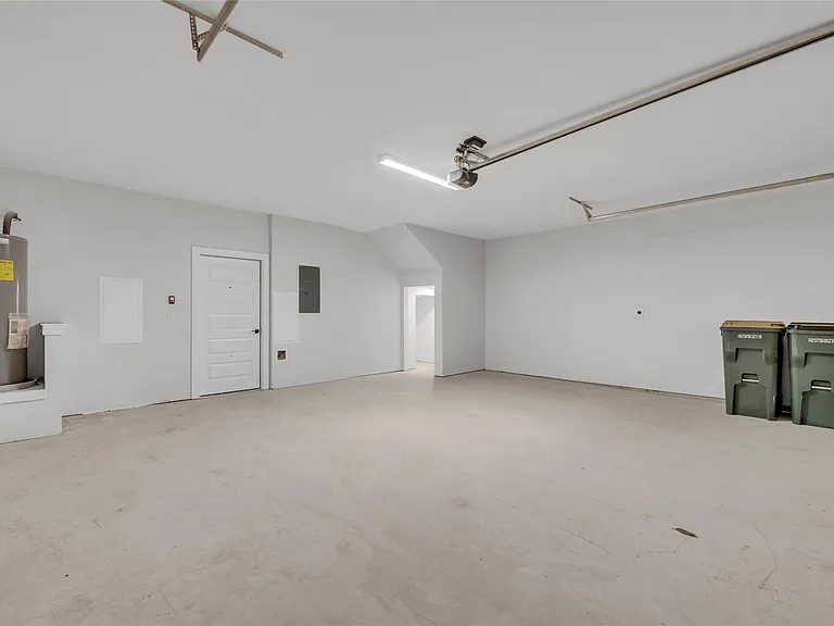 9317 Curious Squirrel St — Photo 10