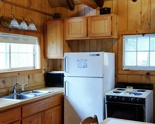 5th image of 159 E Park Dr #1