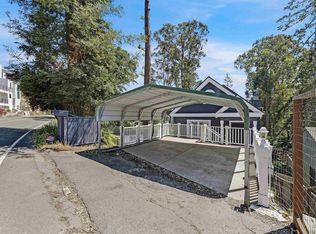 7425 Skyline Blvd, Oakland, CA 94611