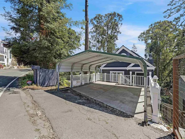 7425 Skyline Blvd, Oakland, CA 94611