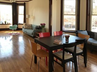 3857 N Leavitt St #2, Chicago, IL 60618