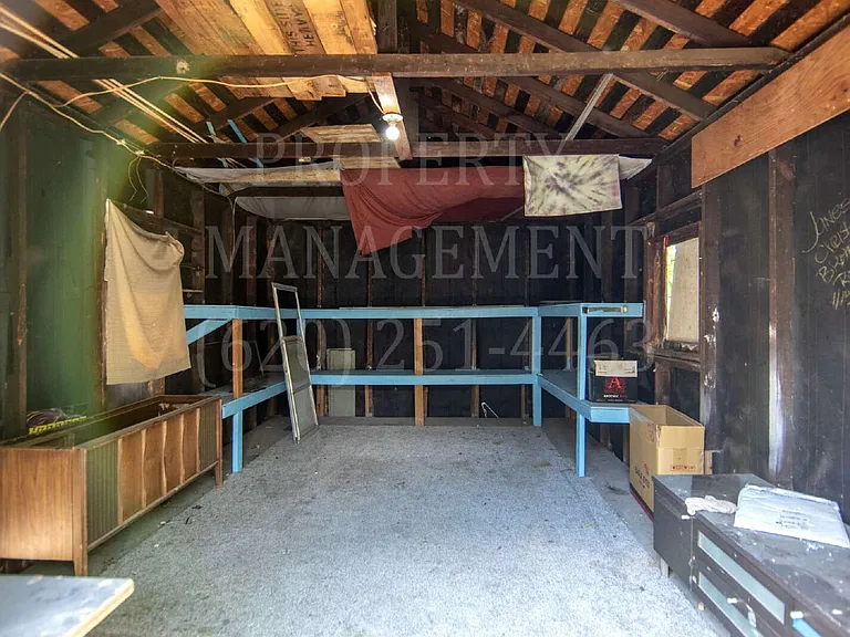 1318 W 6th St — Photo 15