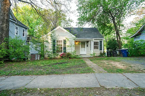 1017 W End Blvd Photo 1