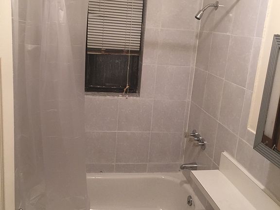 5th image of 591 Euclid Ave