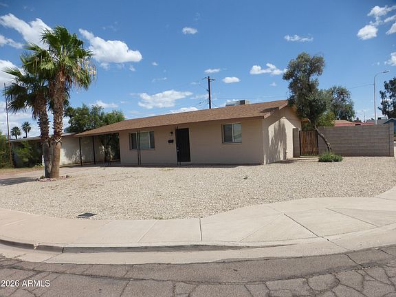 2nd image of 1539 W HUNTINGTON Drive
