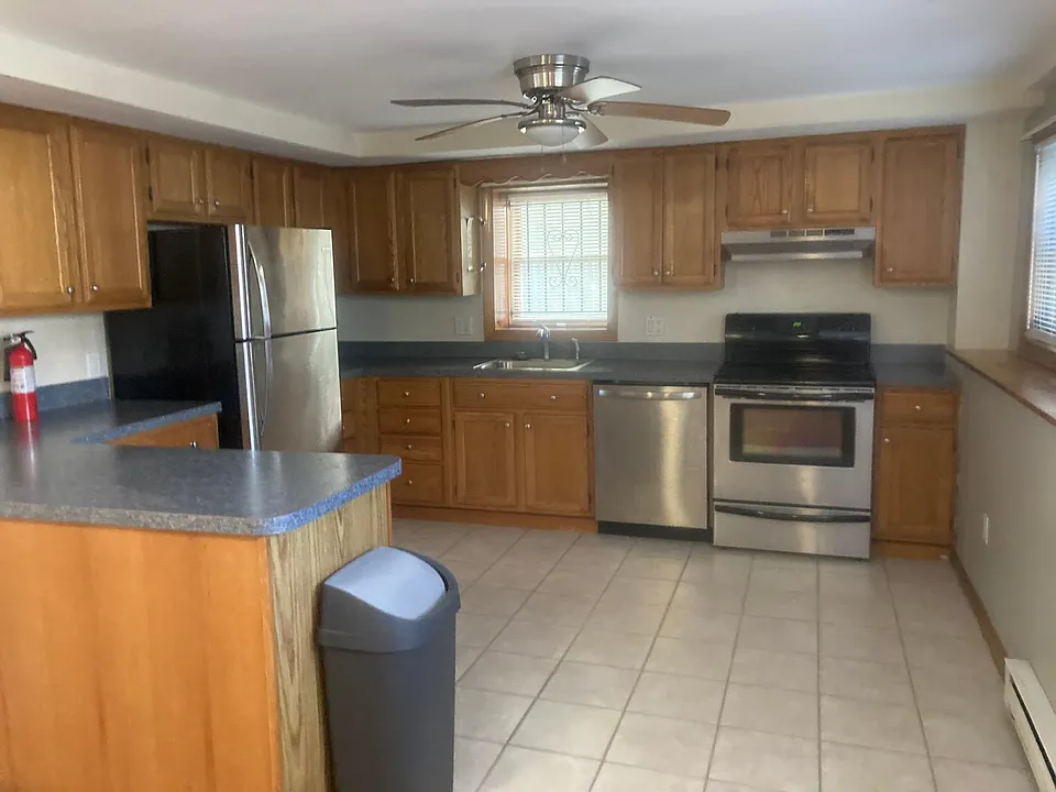 88 Delmont Ave #E