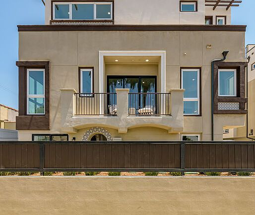 2nd image of 6124 Marbella Pl