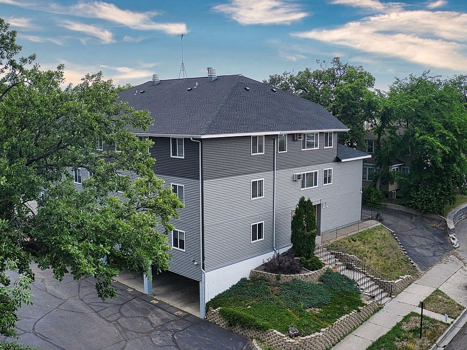 1st image of 1009 6th Ave S #303