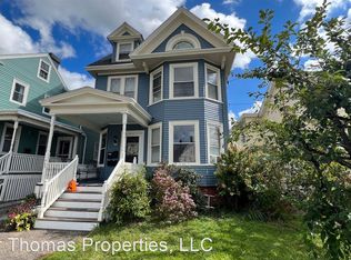 565 Central Ave #B, Dover, NH 03820