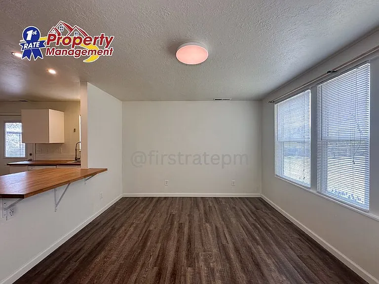 3108 1/2 N 28th St — Photo 6