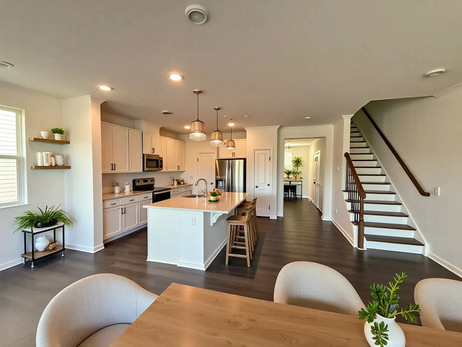 3 bed, 2.5 bath, 1804 sqft, $1,775 — Photo 2