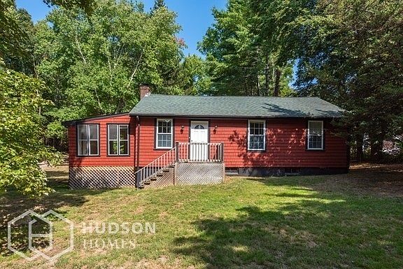 1st image of 2 Clover St
