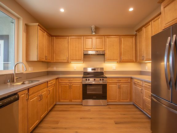 2nd image of 432 Capitola Road Ext #3