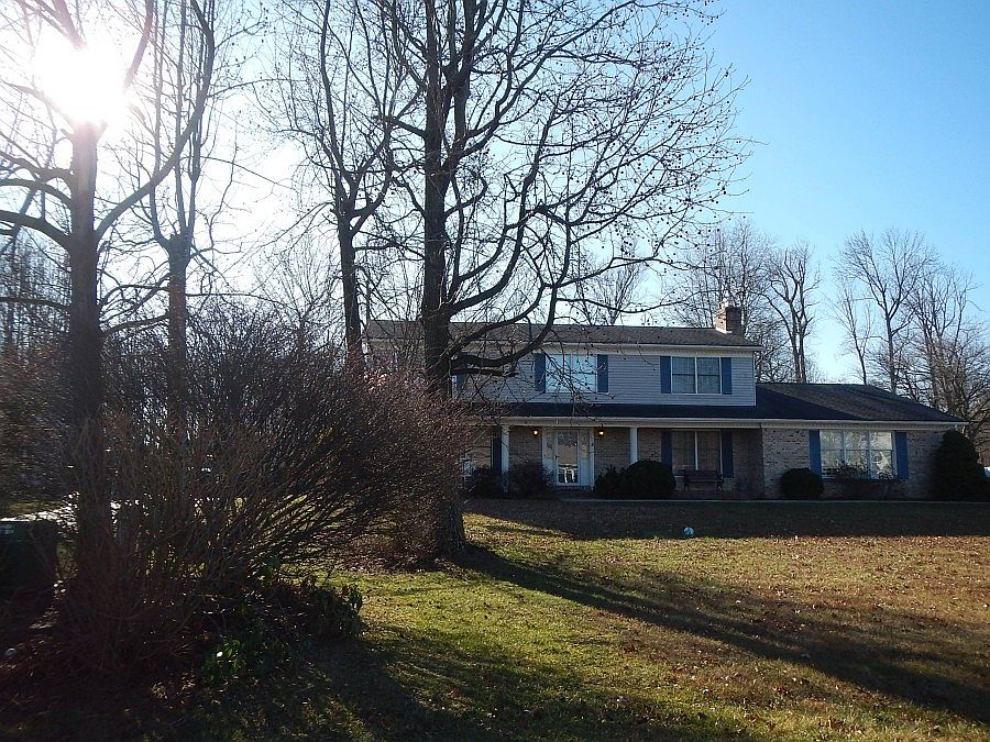 1st image of 909 Sugar Pine Dr