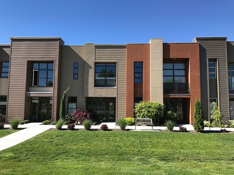 1st image of 10181 W Carlton Bay Dr