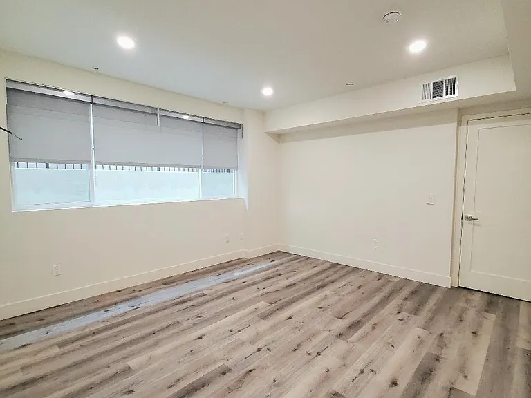 Front master bedroom looking southwest
