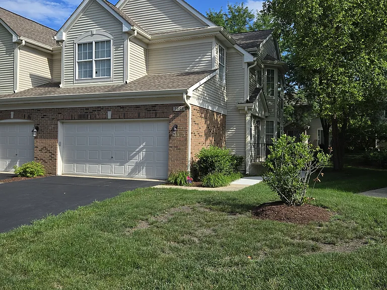 1441 Wyndham Cove Ln — Photo 1