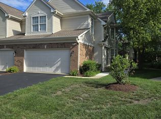 1441 Wyndham Cove Ln, Schaumburg, IL 60173